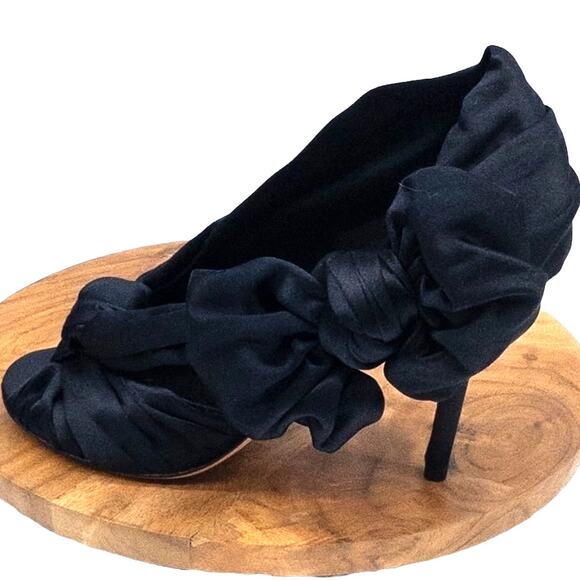 Leon Max Satin Wrapped Bow Black Stiletto Heels Women's Size 8 - Picture 1 of 5